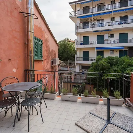 Accommodatie bij particulieren 158-159-160 Affittacamere A Casa Di Emma, 300metri Dal Mare, E Dalla Baia Del Silenzio *